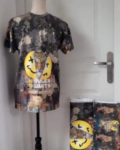 Heure de cours libre : Création d'un T-Shirt homme" 15€/heure ou par carte de 10 cours à 135€ "