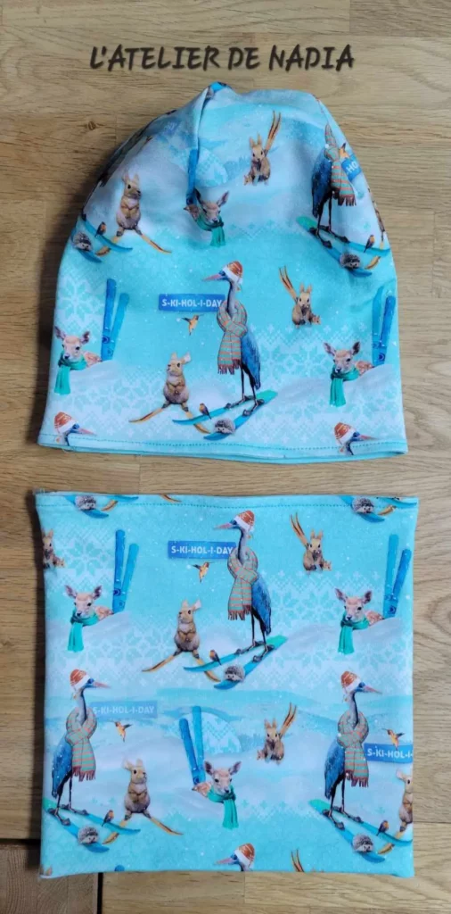 www.latelierdenadia.com bonnet et snood réversibles