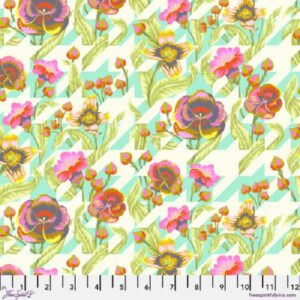 L'Atelier de Nadia PWTP237.MOONBEAM-Puppy-Love-Tula-Pink-FreeSpirit