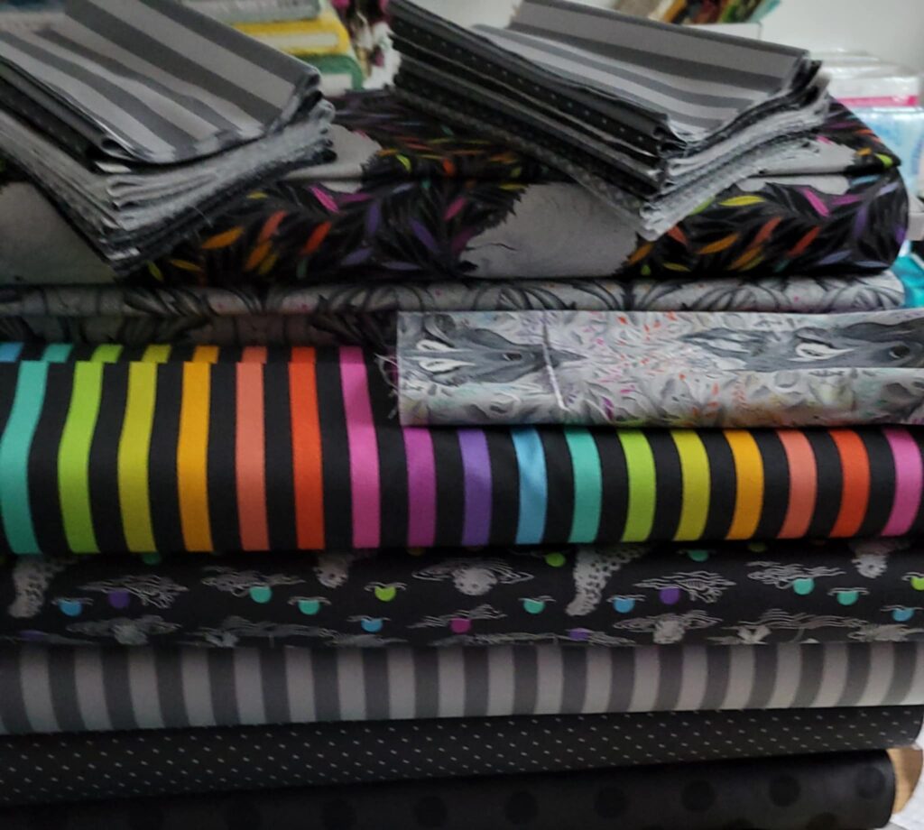 mes créations_casquette-tissus-Graywork_L'Atelier-de-Nadia_77130_Marolles-sur-Seine........